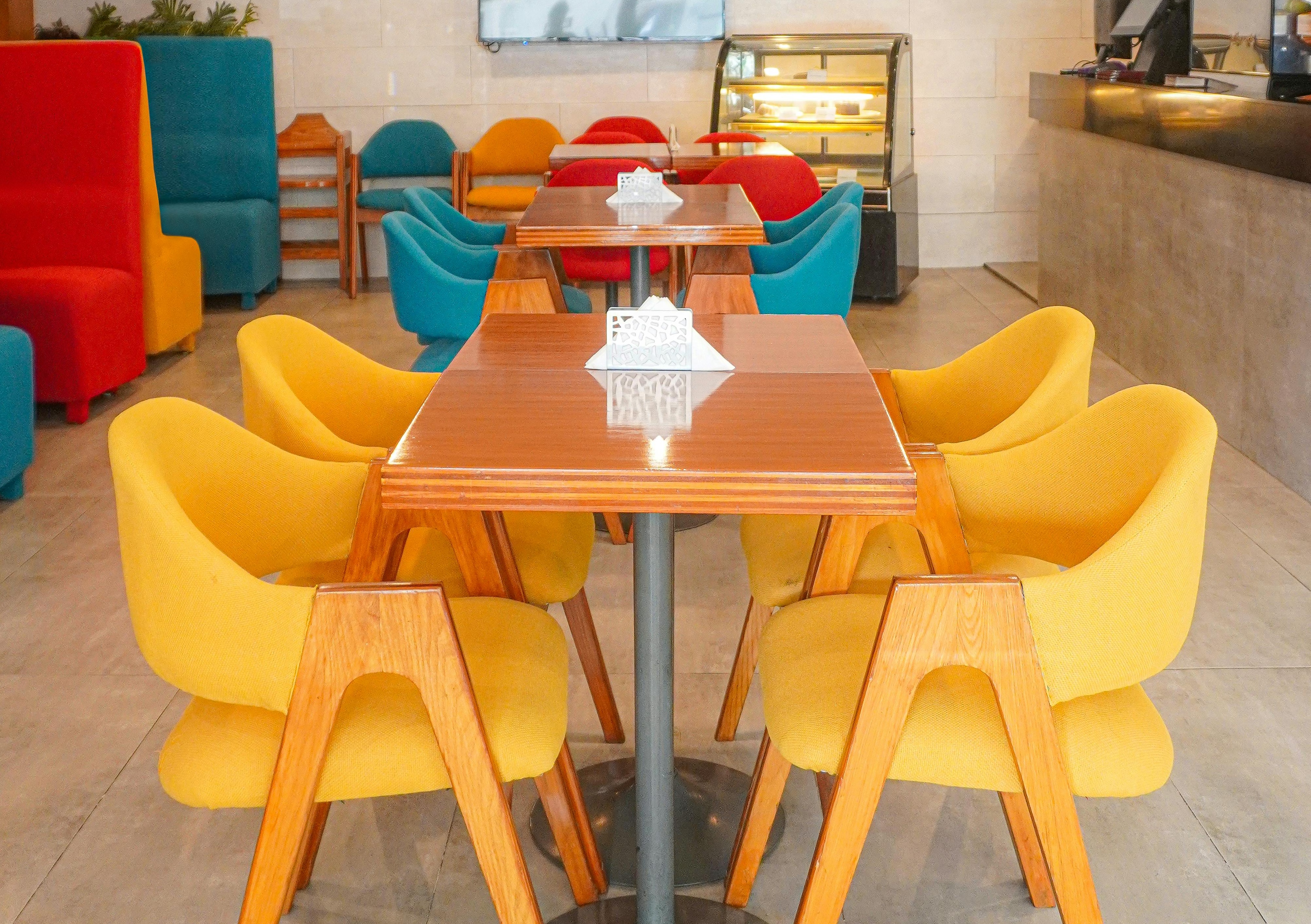 Crispy's fast food restaurant visual